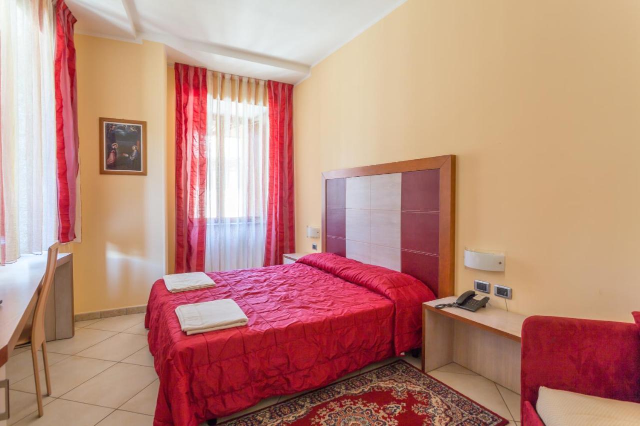 Hotel Conte Ruggero Serra San Bruno Exterior photo