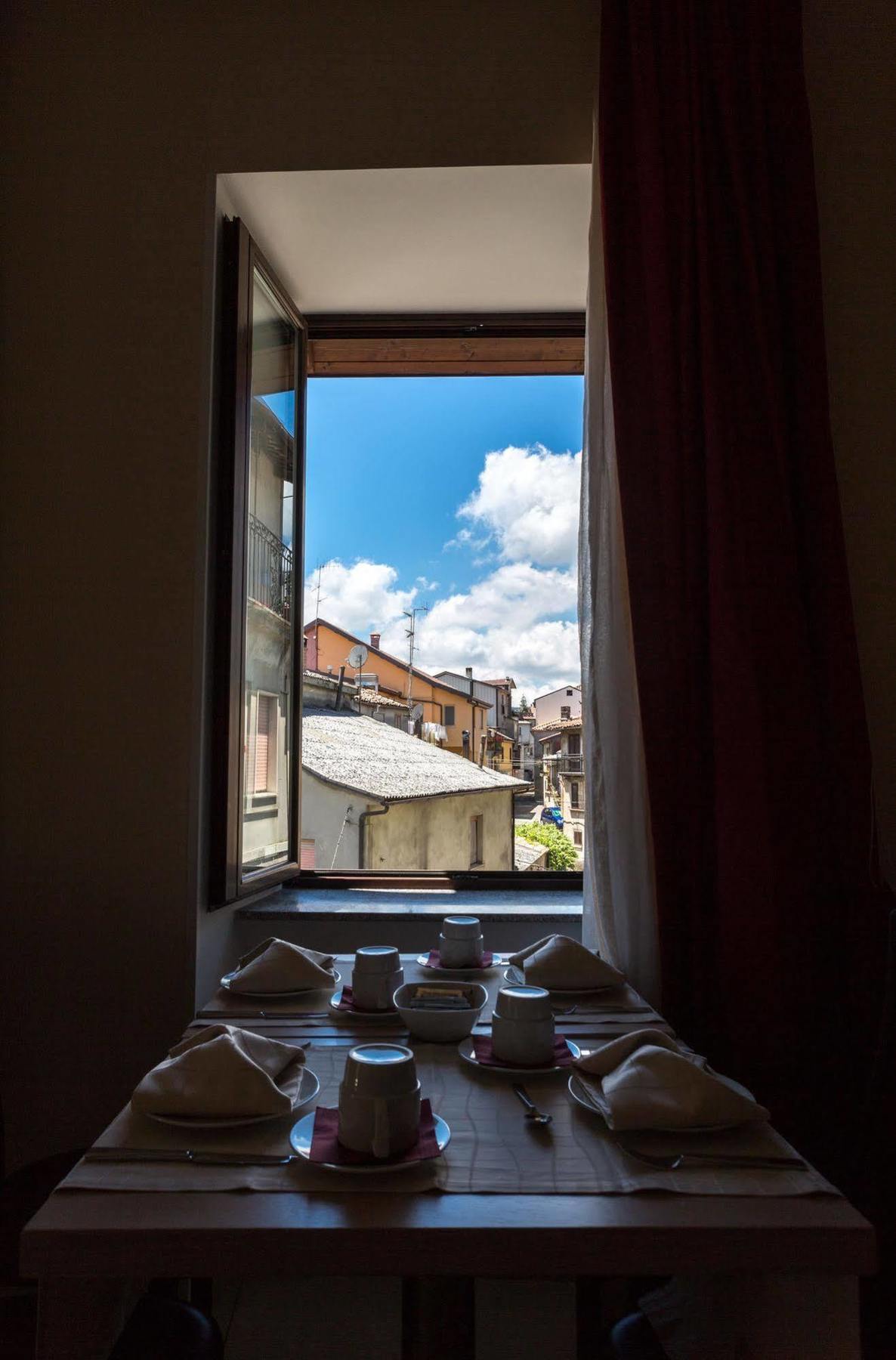 Hotel Conte Ruggero Serra San Bruno Exterior photo
